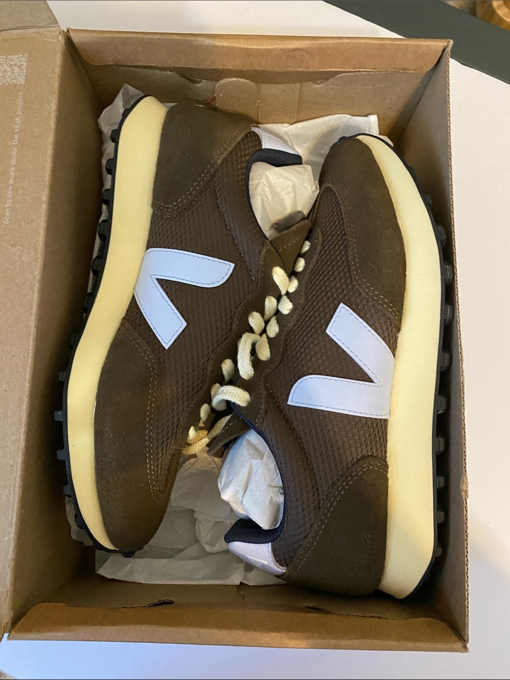 NIB VEJA RIO BRANCO ALVEOMESH EAGLE SWAN - Women’s US 7 - Picture 10 of 12
